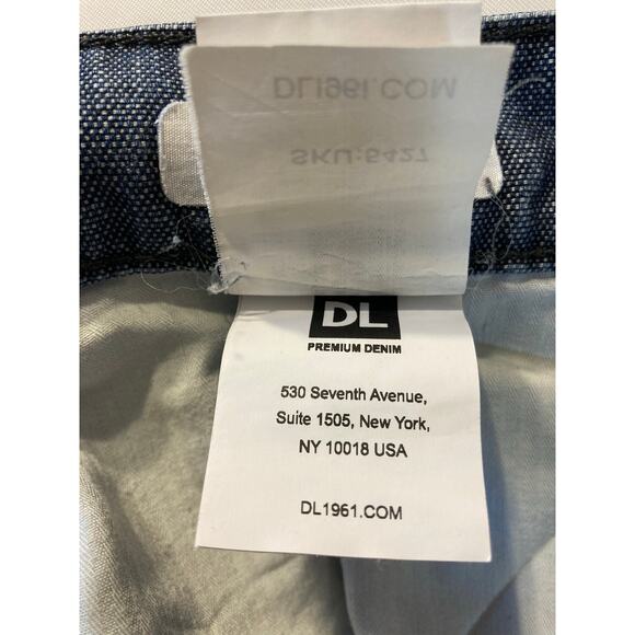 DL1961 Russell Slim Straight Jeans - Size 34 - SKU 5427 - Distressed Blue Wash - Picture 7 of 12